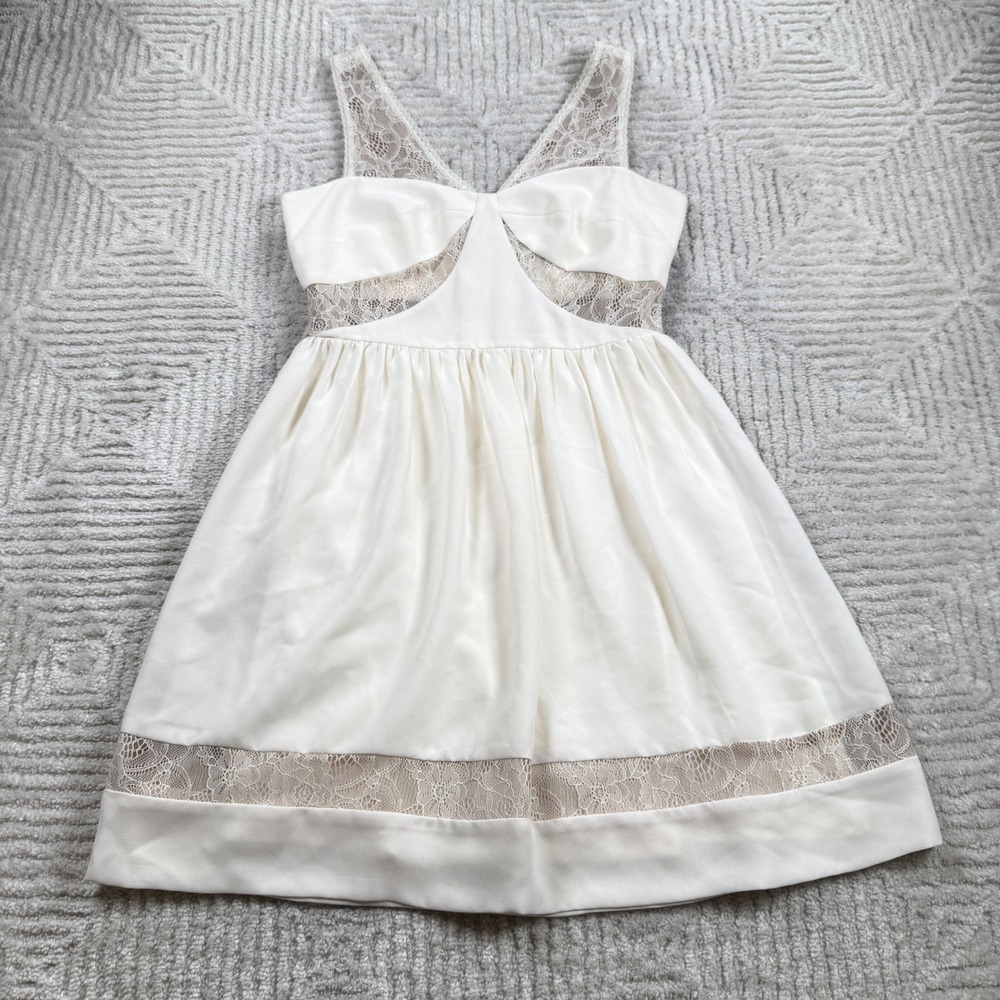 Max & Celo Chelsea Dress Women 2 Lace Cocktail Coquette Sweetheart Bridal Event